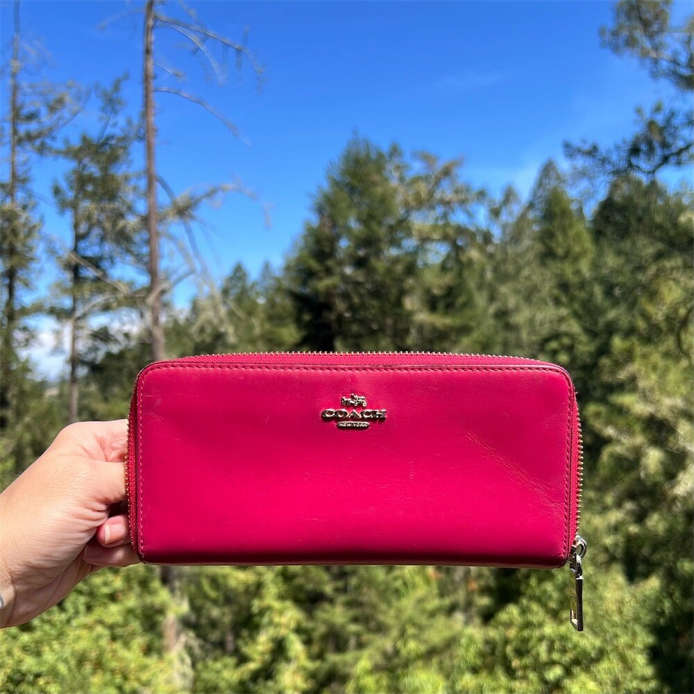 COACH Long Zip-Around Wallet Pink Smooth Leather Silver Hardware AUTHENTIC